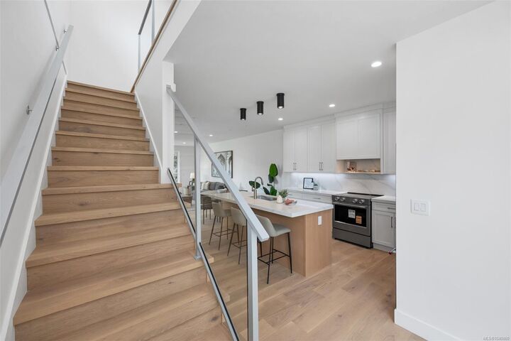 Property Photo: 4016 Wiseton St #B BC V8Z 4M7