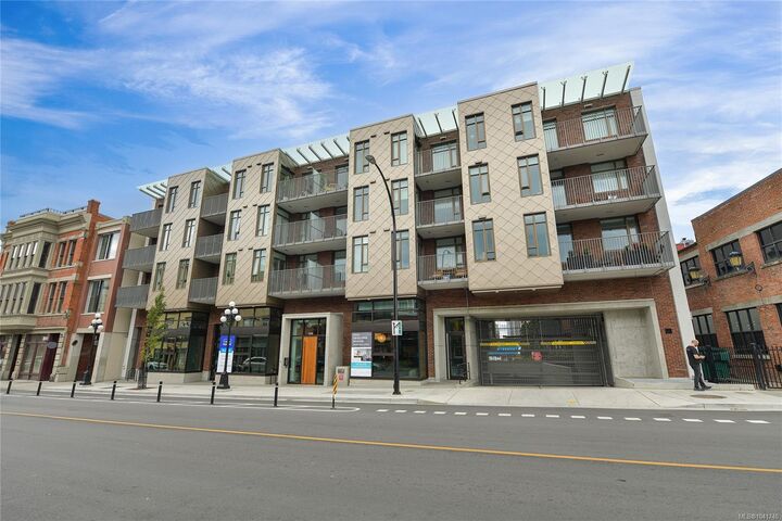 1628 Store St #601 — photo 1