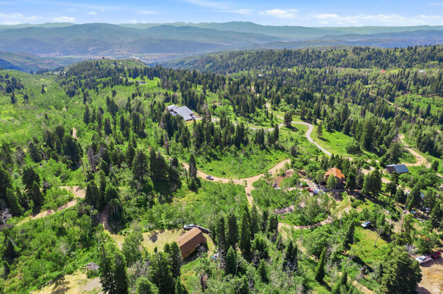 Property Photo:  1005 W Oak Rd  UT 84017 