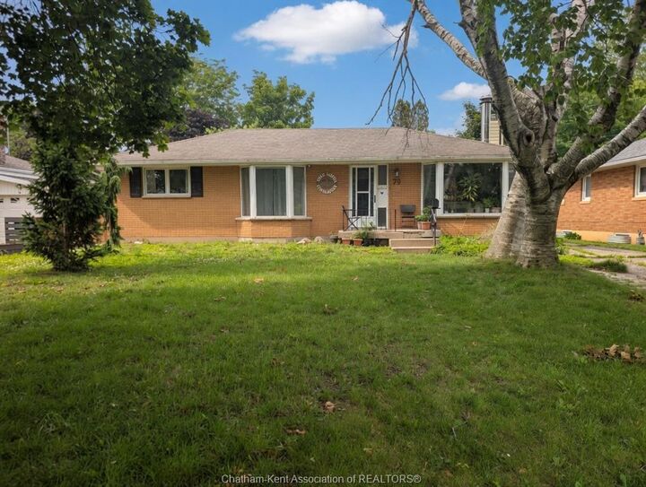 79 Dunvegan Drive — photo 1