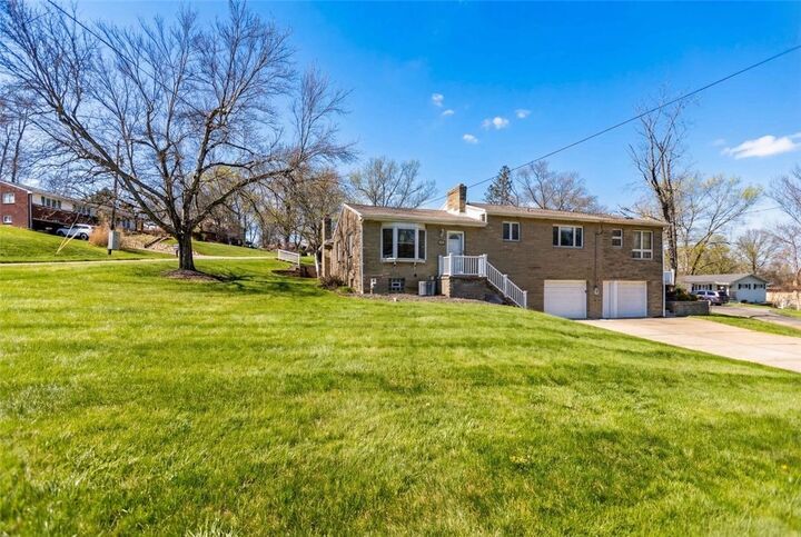 Property Photo:  527 E McMurray Rd  PA 15317 