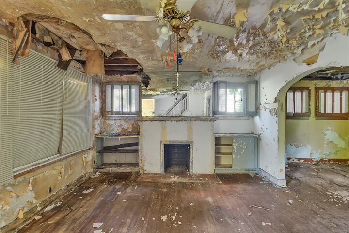 Property Photo:  1529 Marie St  PA 15221 