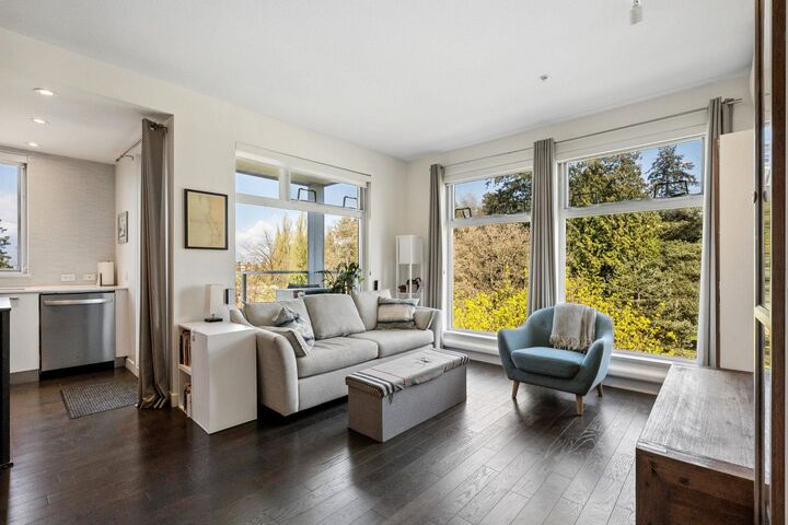 4867 Cambie Street 509 — photo 1