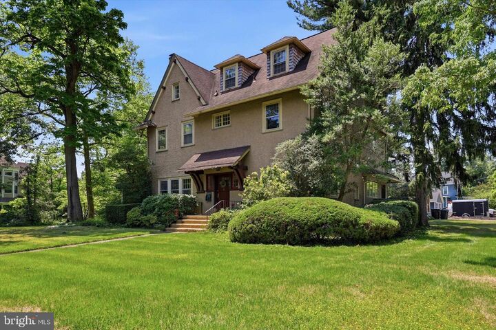 Property Photo:  100 S Princeton Avenue  NJ 08090 