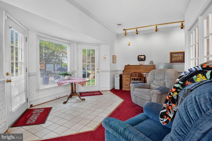 Property Photo:  1206 Featherstone Lane NE  VA 20176 