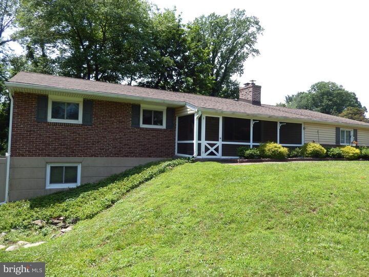 Property Photo:  3 General Washington Drive  PA 19063 