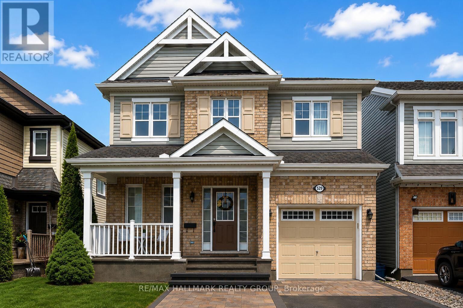 Property Photo:  529 Dundonald Drive  ON K2J 5X1 