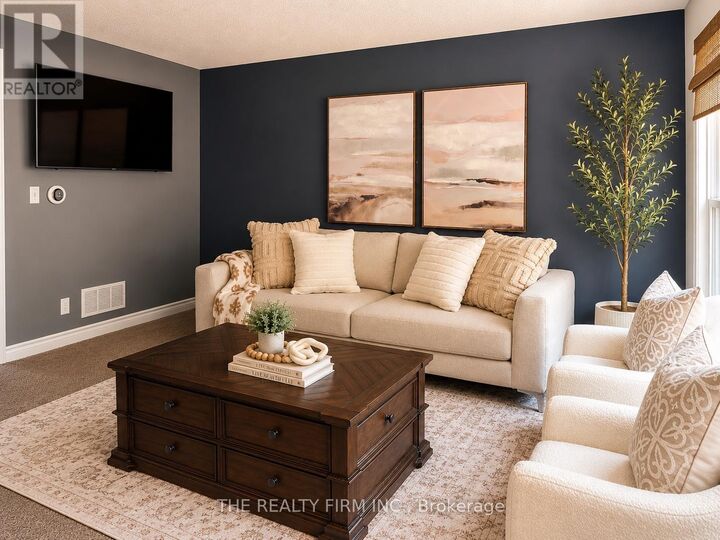 Property Photo: 789 Fieldgate Circle ON N5V 5E7