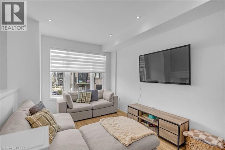 Property Photo:  461 Blackburn Drive 86  ON N3T 0W9 