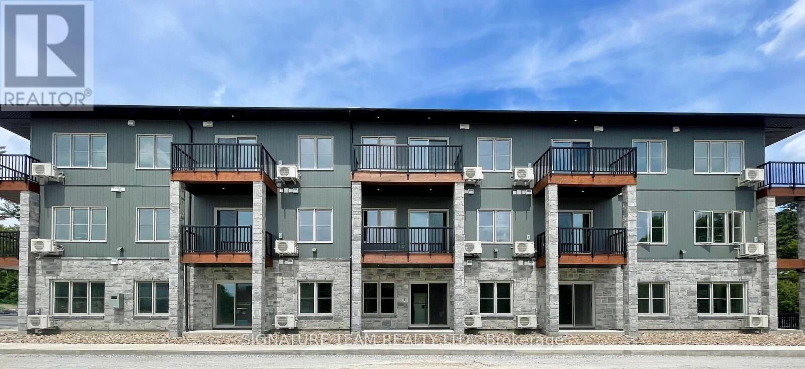 Property Photo:  78B Queen Street 201  ON K0J 1T0 