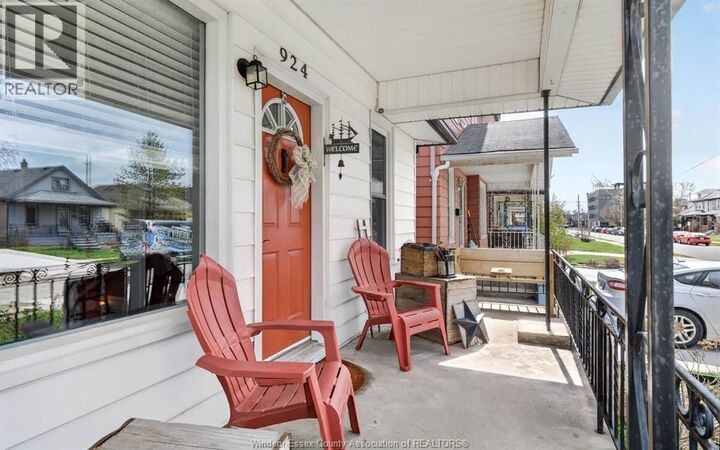 Property Photo: 924 Marentette Avenue ON N9A 2A3