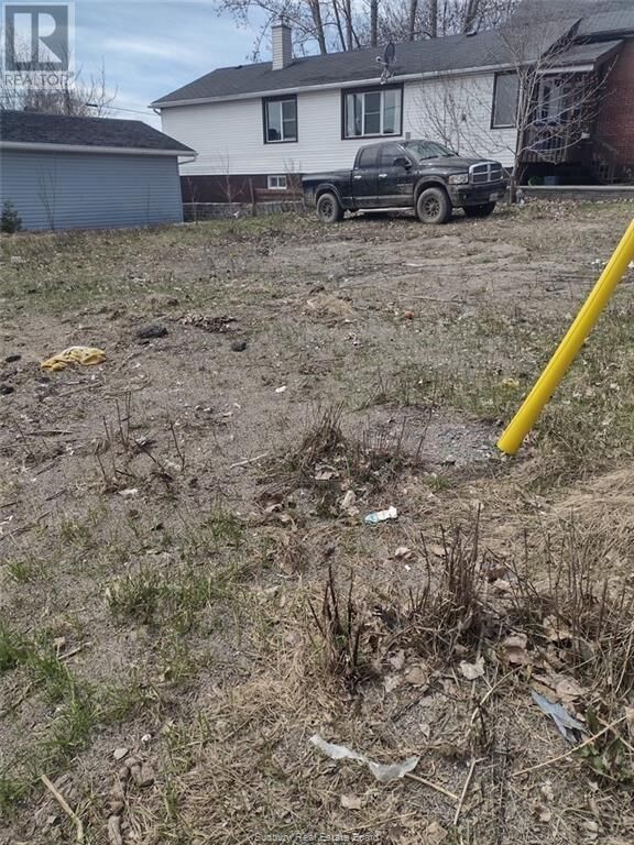 409 Alder Street — photo 1