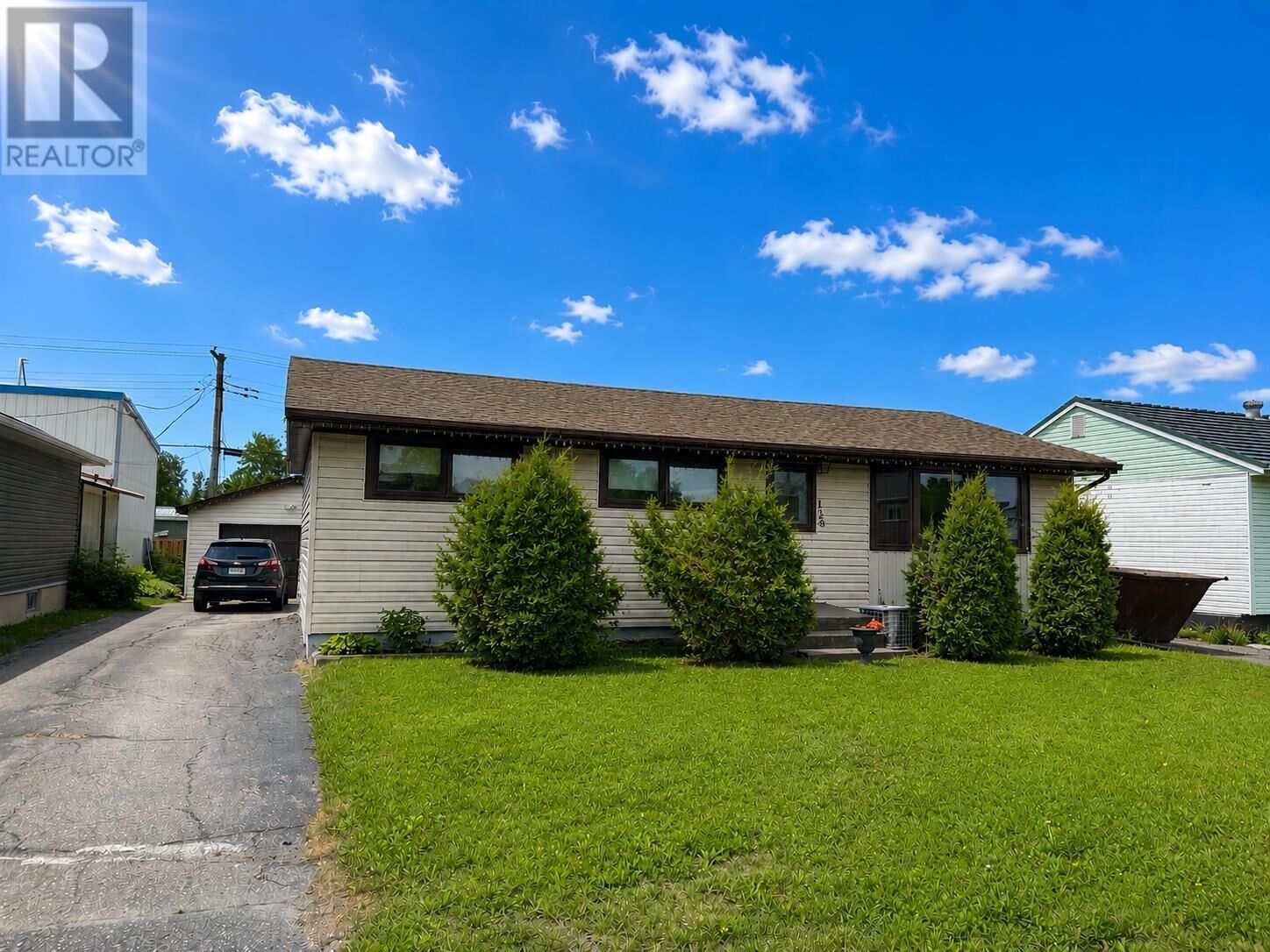 Property Photo: 128 Dickenson Rd ON P0V 1C0