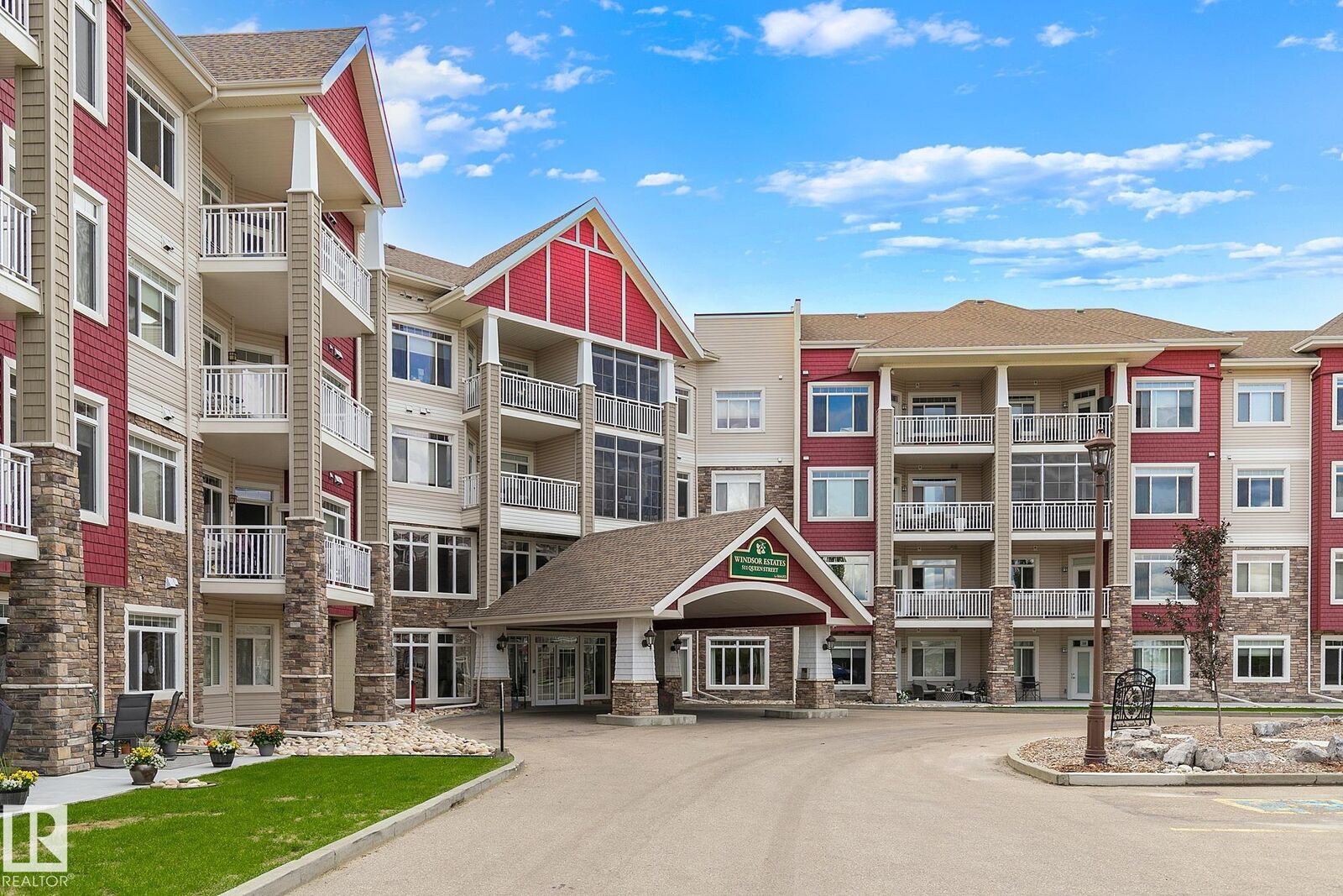 Property Photo:  511 Queen Street 136  AB T7X 0G4 