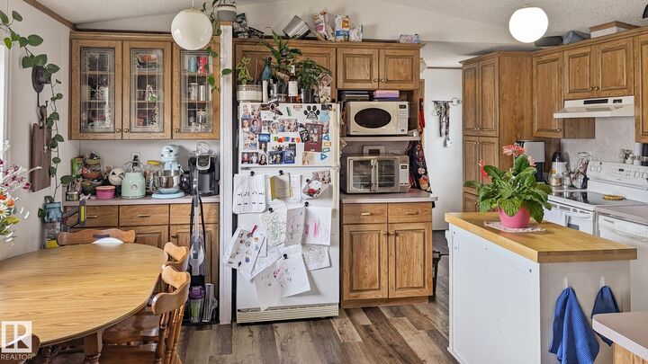 Property Photo:  4801 50 Street  AB T0A 0B0 