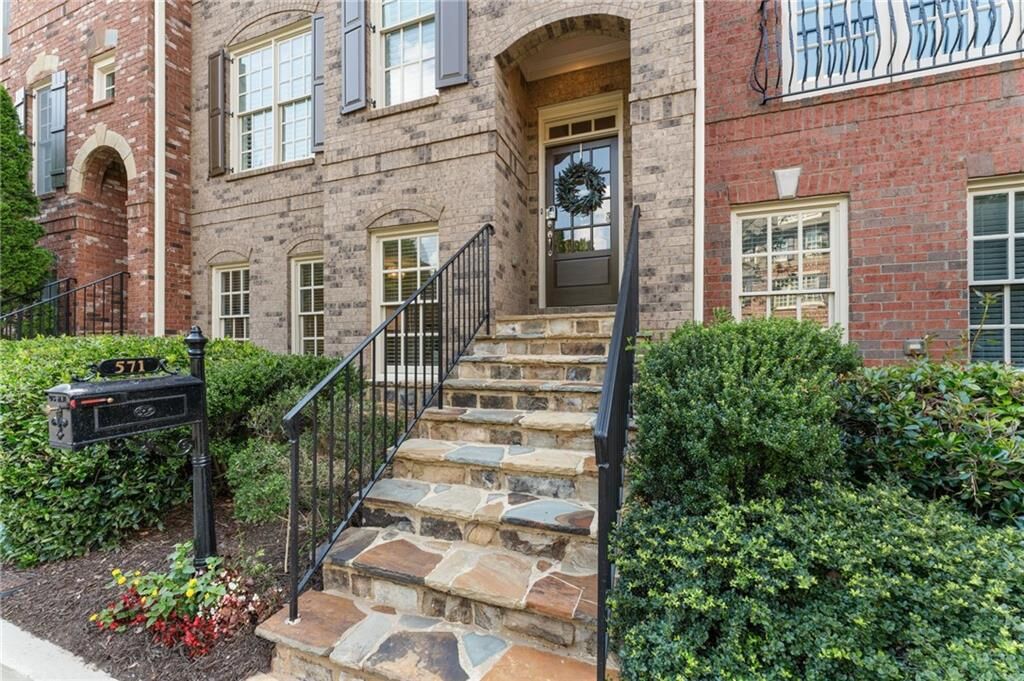 Property Photo: 571 Parkside Village Way NW GA 30060