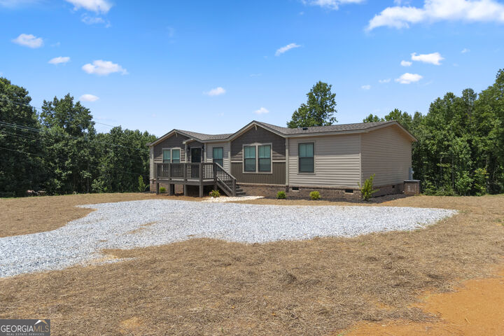 Property Photo:  654 Robertson Loop Road  GA 30523 