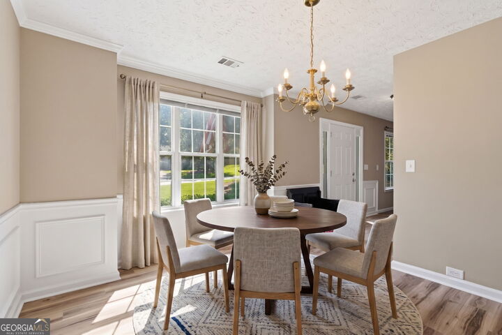 Property Photo: 3735 Wake Robin Way GA 30040