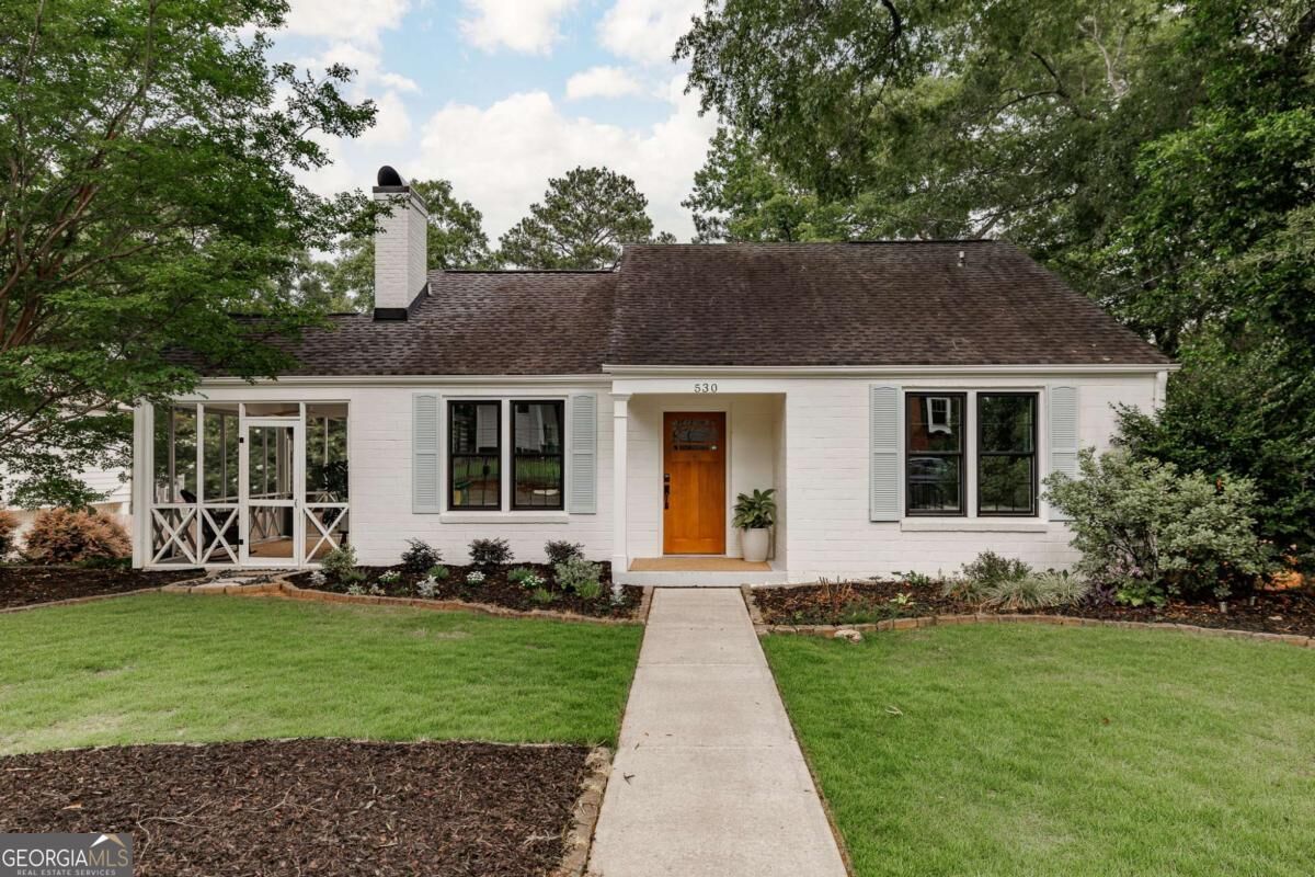Property Photo: 530 Holman Avenue GA 30606