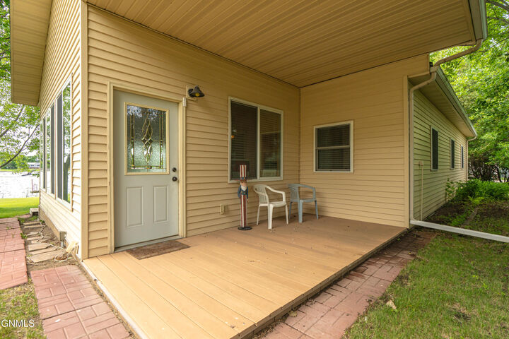 Property Photo:  21 Brush Lake  ND 58559 