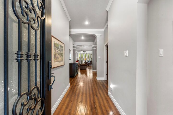 Property Photo: 43 Tethered Vine Place TX 77382