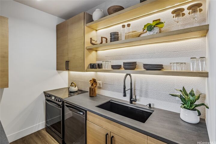 Property Photo: 1778 Ala Moana Boulevard 1001 HI 96815