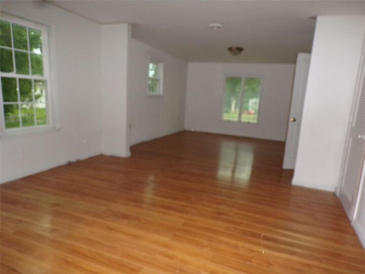 Property Photo:  344 W 10th Street  KS 66439 