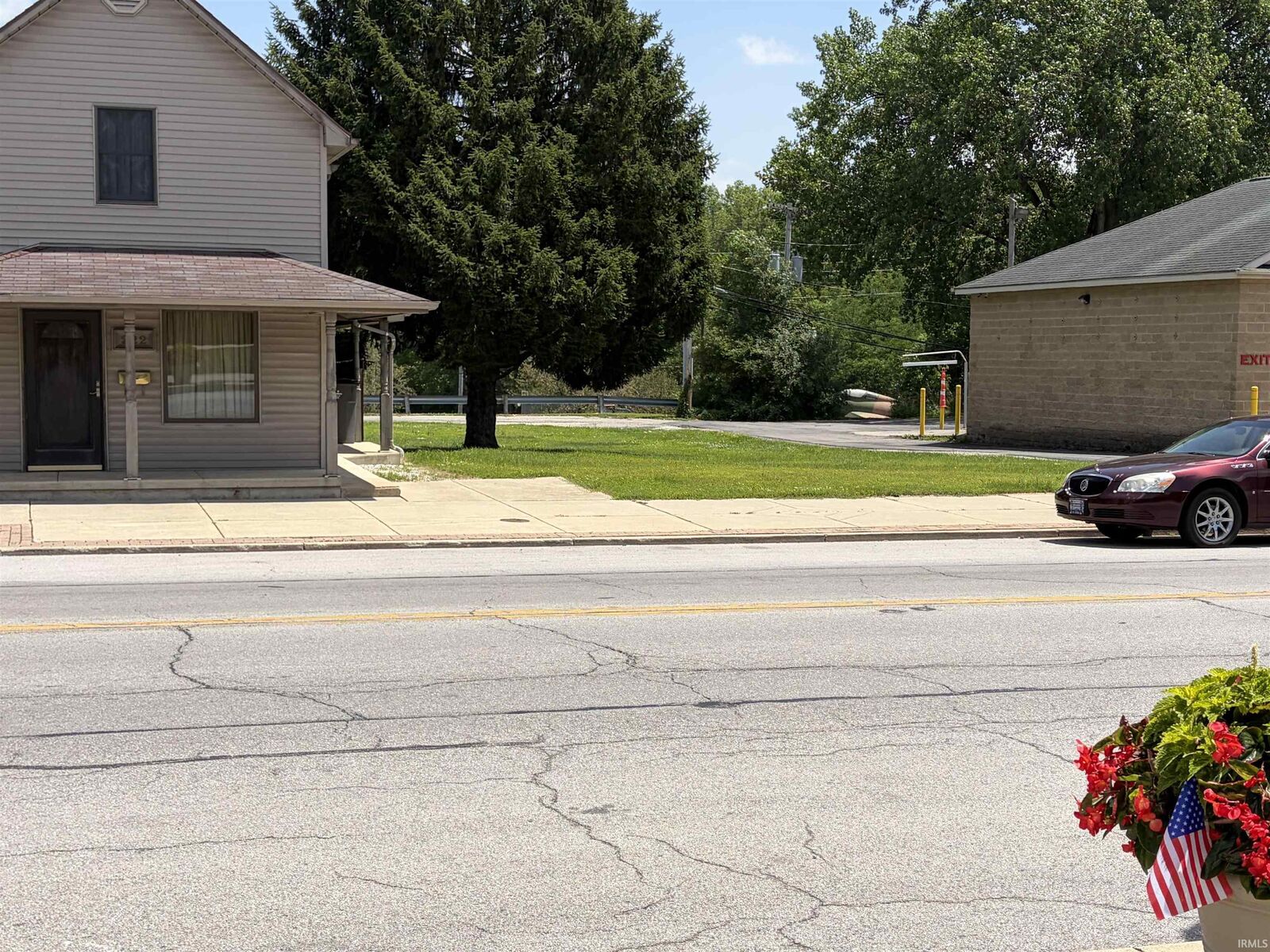 Property Photo: 224 S State Street IN 46787