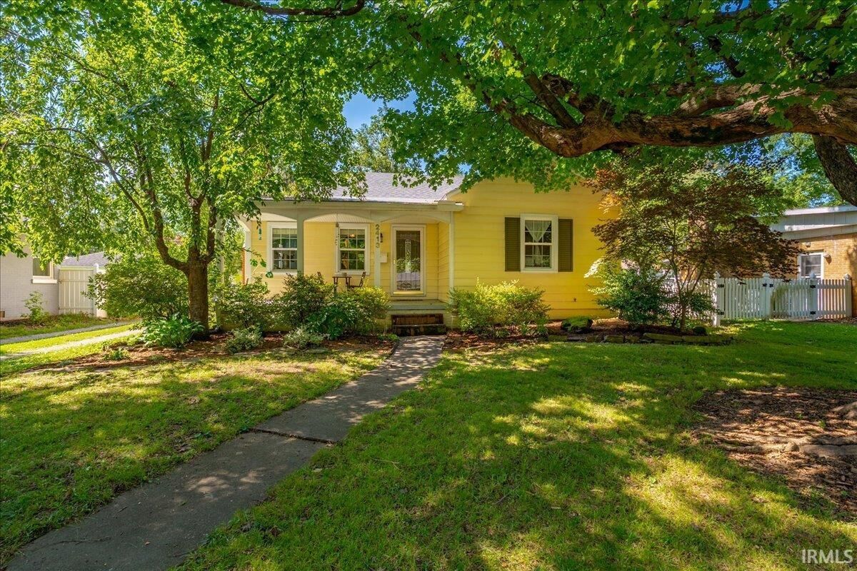 Property Photo:  2413 Bellemeade Avenue  IN 47714 