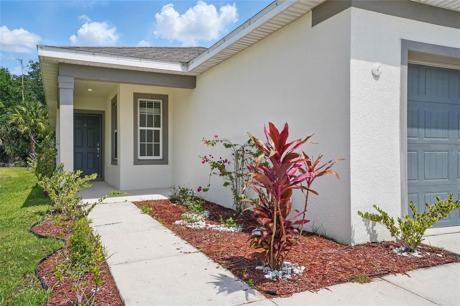 Property Photo: 5079 Royal Point Avenue FL 34746