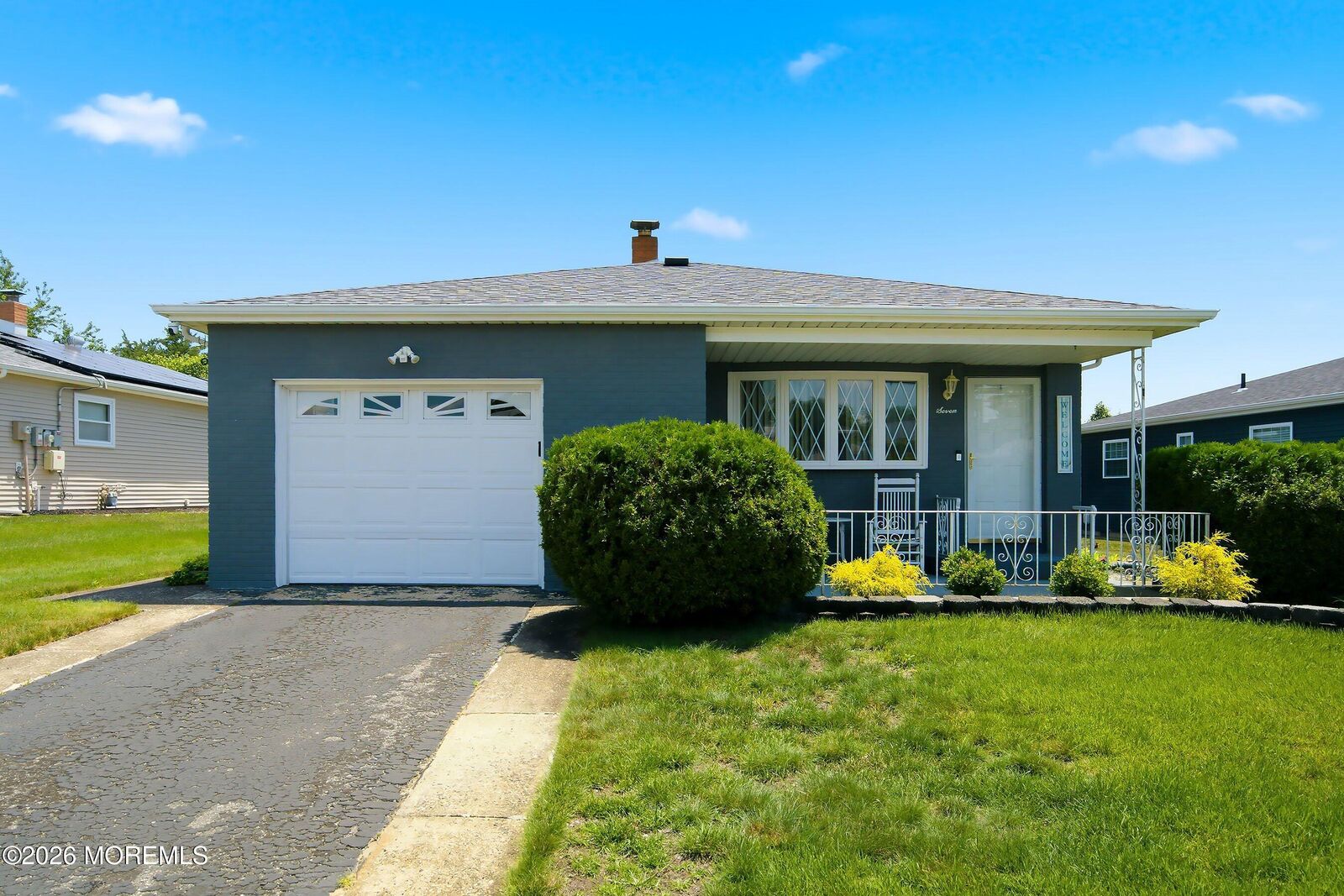 Property Photo:  7 Canaries Court  NJ 08757 