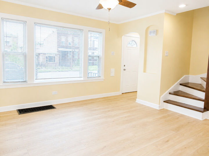 Property Photo: 748 E 69th Place IL 60637
