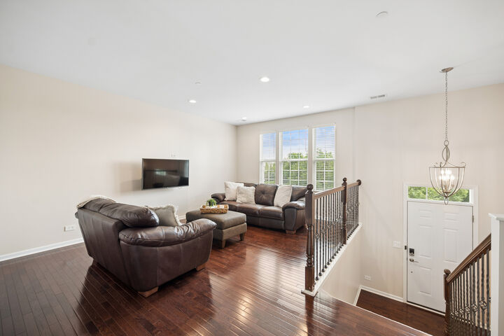 Property Photo: 2116 Saipan Drive IL 60026