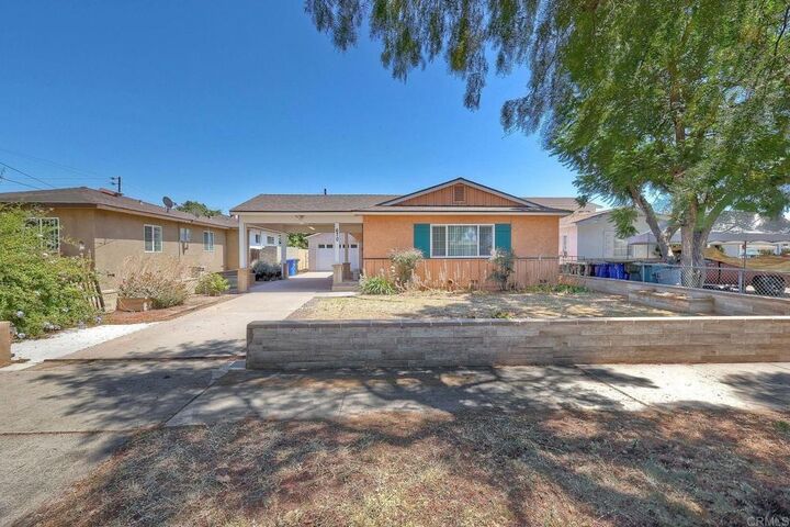 Property Photo:  670 I Street  CA 91910 