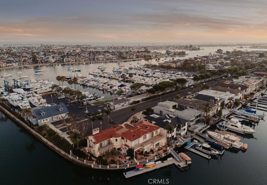 Property Photo:  842 Harbor Island Drive  CA 92660 