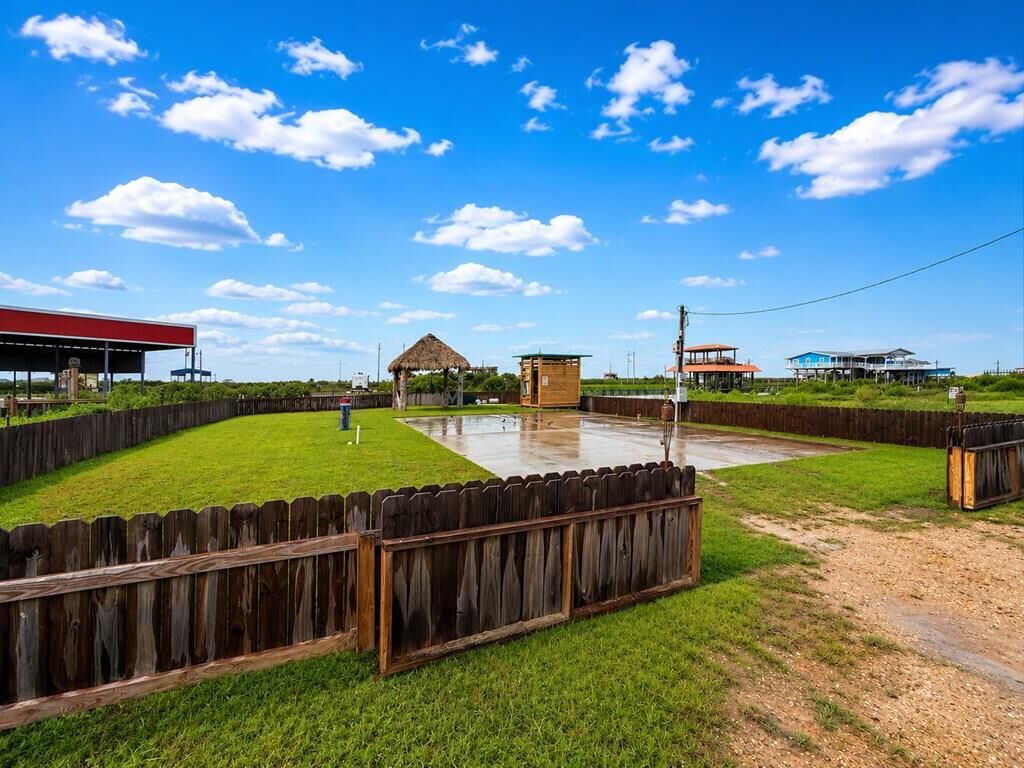 Property Photo:  1123 Mabry  TX 77617 