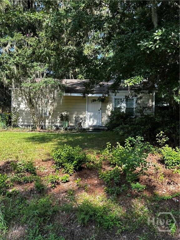 Property Photo: 5649 Emory Drive GA 31406