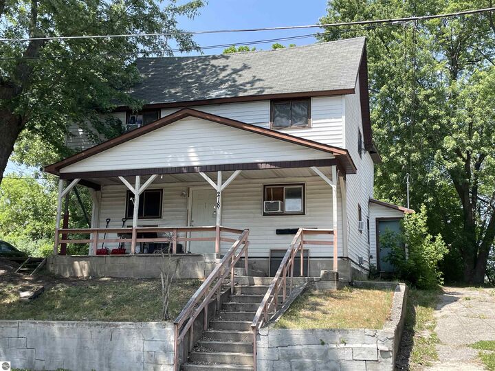 Property Photo:  314 E Pine  MI 49601 