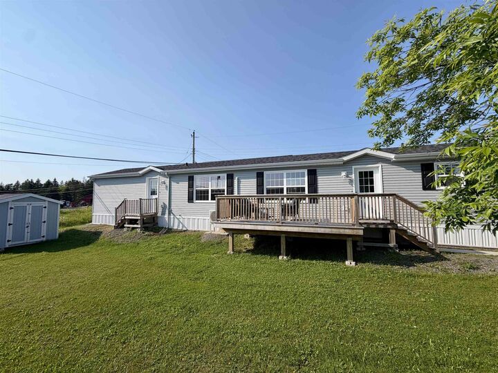 Property Photo: 5 Elmwood Drive NS B2G 0E7