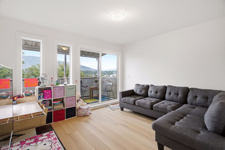 Photo de la propriété:  4004 34 Street 207  BC V1T 5Y2 