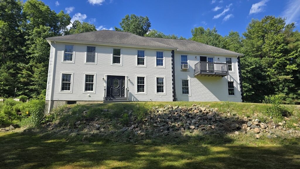 Property Photo:  8 Martin Rd  MA 01506 