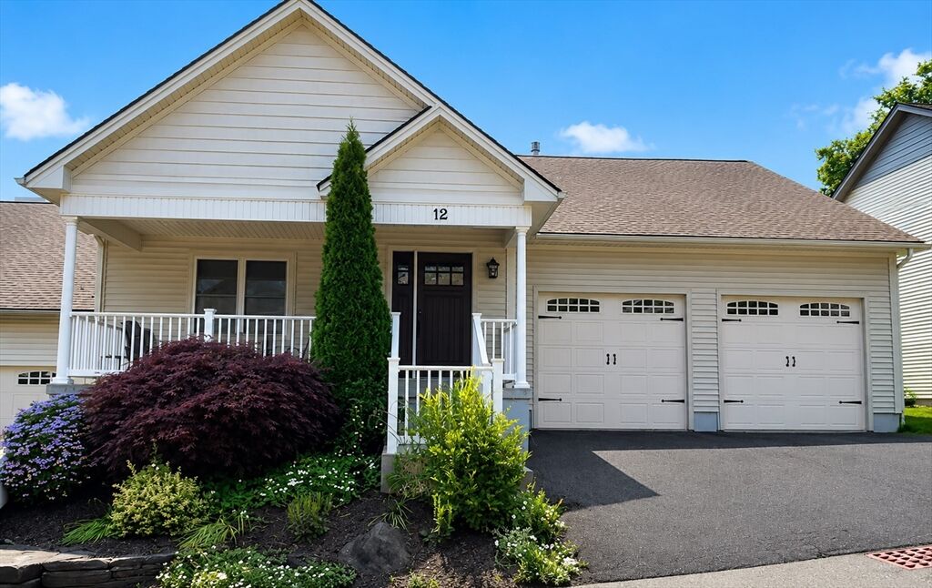 Property Photo:  717 Northampton St 12  MA 01040 