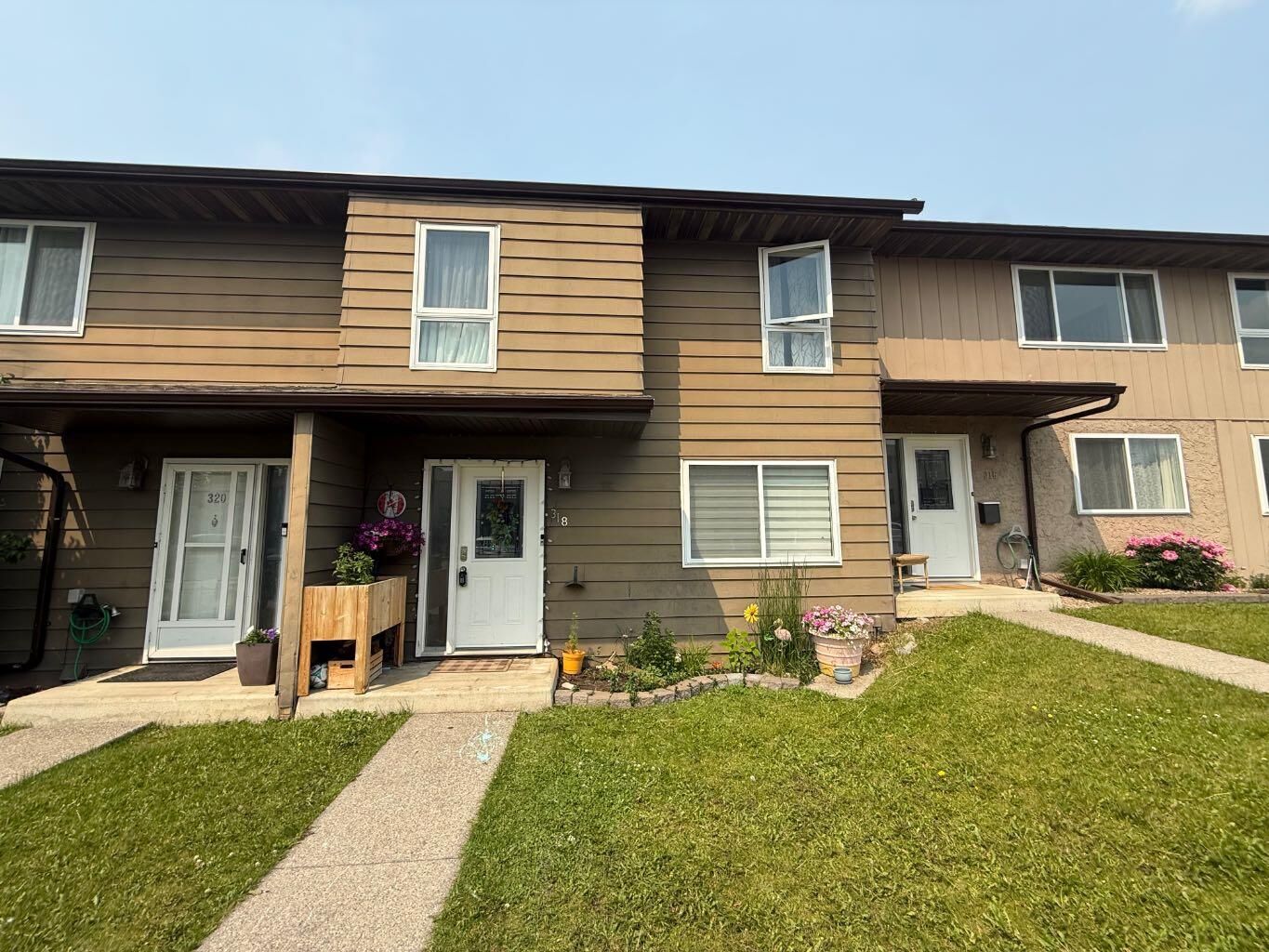 Property Photo: 457 Collinge Road 318 AB T7V 1K8