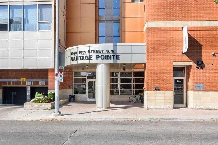 Property Photo: 1053 10 Street SW 2007 AB T2R 1S6
