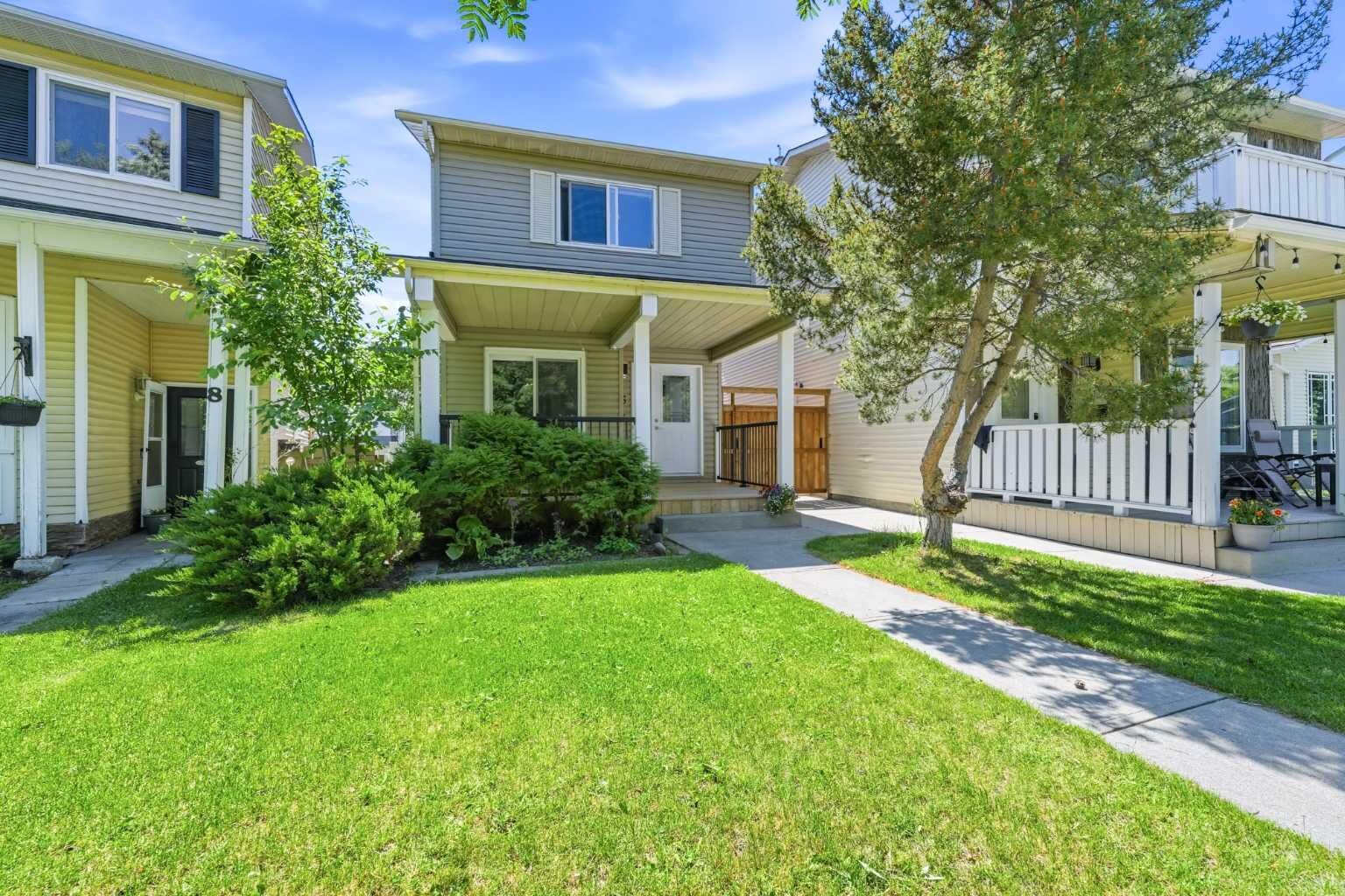 Property Photo:  6 McKernan Place SE  AB T2Z 1T1 