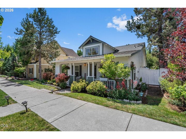 Property Photo:  20621 Couples Ln  OR 97702 