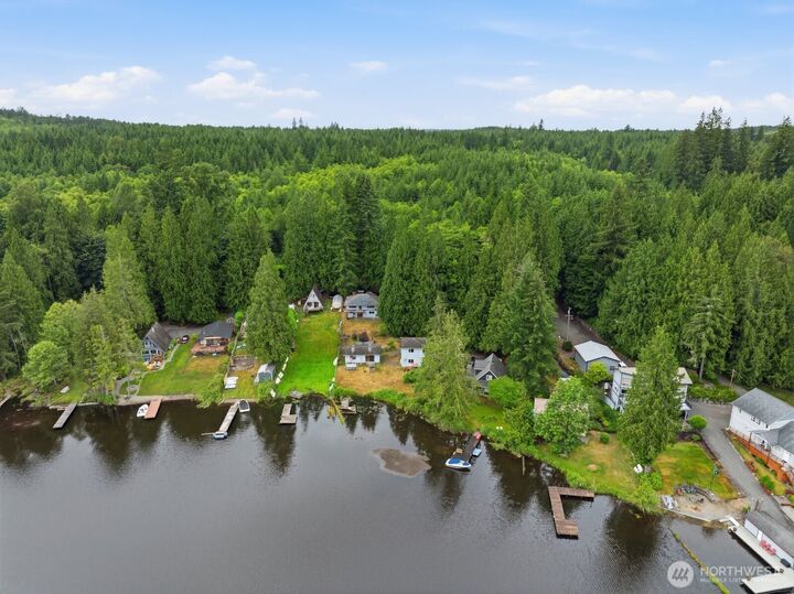 Property Photo:  829 SW Lake Roesiger Road  WA 98290 