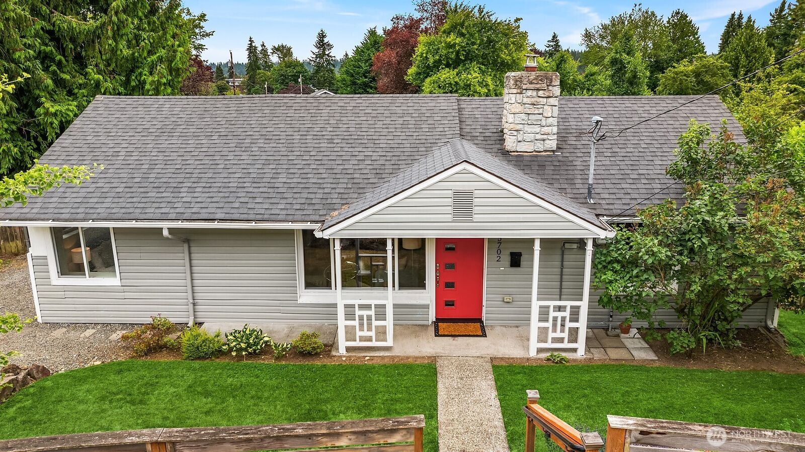 Property Photo:  5702  239th Place SW  WA 98043 