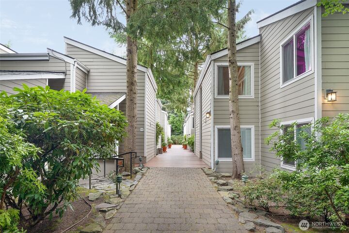Property Photo: 7901 196th Street SW 22 WA 98026