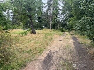 Property Photo: 1210 N 7th Avenue WA 98626